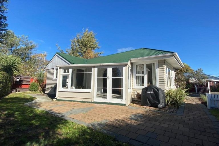 Photo of property in 102 Philpotts Road, Mairehau, Christchurch, 8052