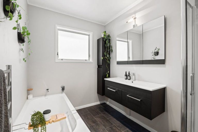 Photo of property in 23 Chequers Avenue, Chartwell, Hamilton, 3210