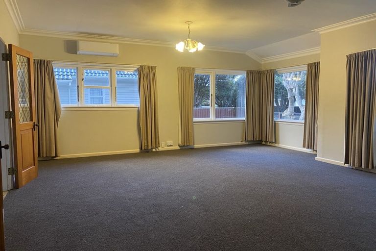 Photo of property in 19 Hart Avenue, Boulcott, Lower Hutt, 5011