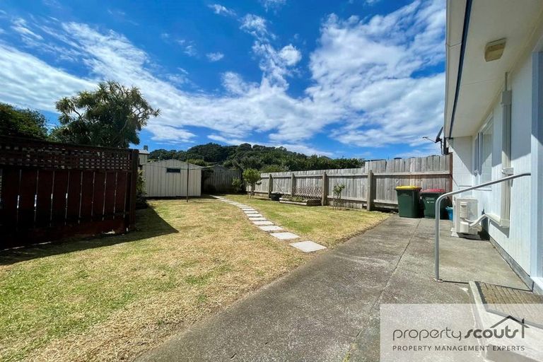 Photo of property in 15a Naumai Place, Spotswood, New Plymouth, 4310