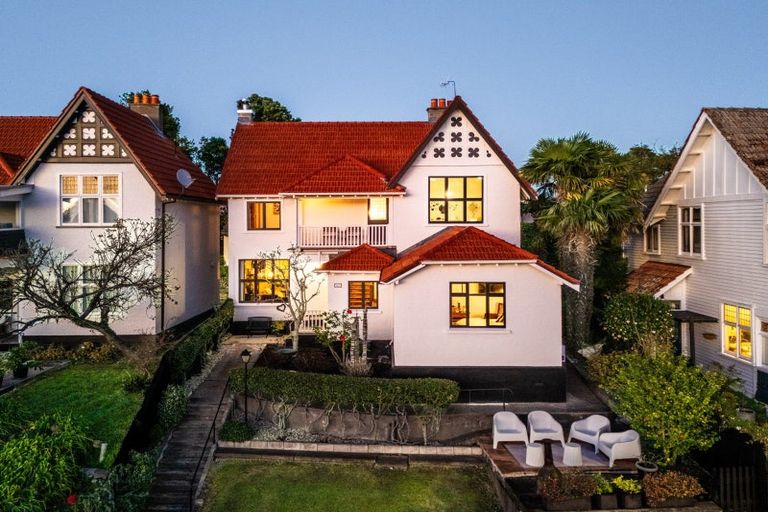 Photo of property in 507 Shakespeare Terrace, Bluff Hill, Napier, 4110
