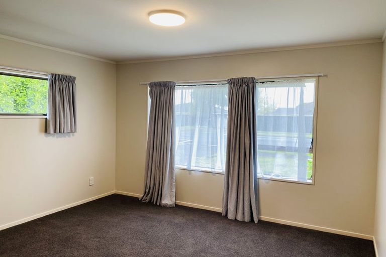 Photo of property in 1/60 Sandspit Road, Cockle Bay, Auckland, 2014