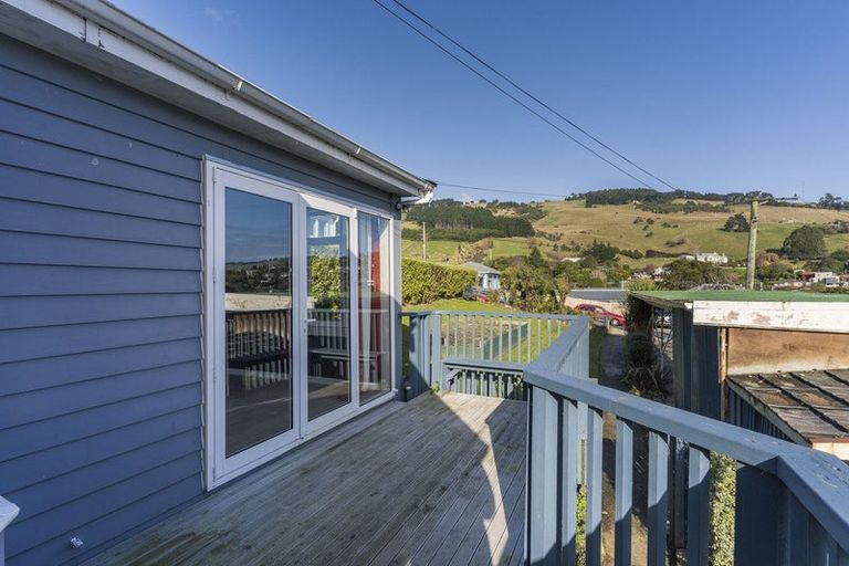 Photo of property in 7 Dickson Street, Macandrew Bay, Dunedin, 9014