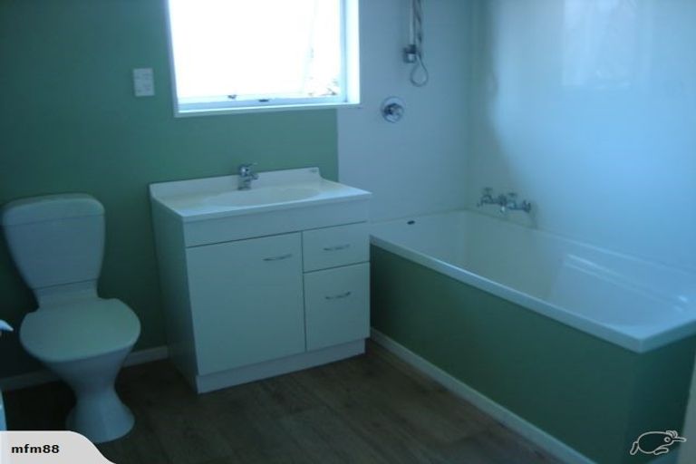 Photo of property in 4/148 Canon Street, Edgeware, Christchurch, 8013