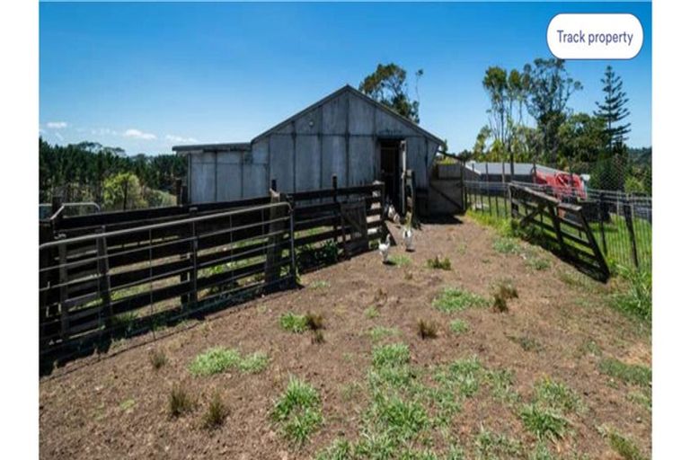 Photo of property in 51 Anzac Valley Road, Waitakere, Auckland, 0816