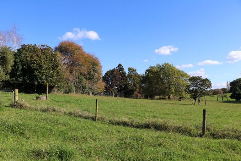 Photo of property in 2220 Kakaramea Road, Ngahinapouri, Hamilton, 3290