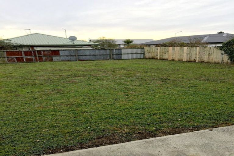 Photo of property in 35 Basingstoke Street, Aranui, Christchurch, 8061
