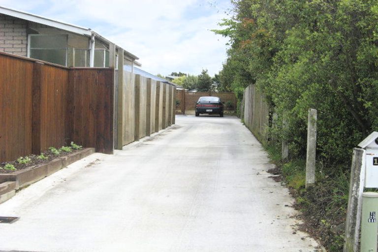 Photo of property in 9a Larch Place, Casebrook, Christchurch, 8051