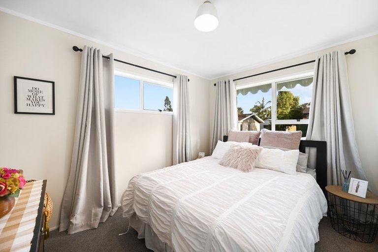 Photo of property in 9 Newcastle Road, Dinsdale, Hamilton, 3204