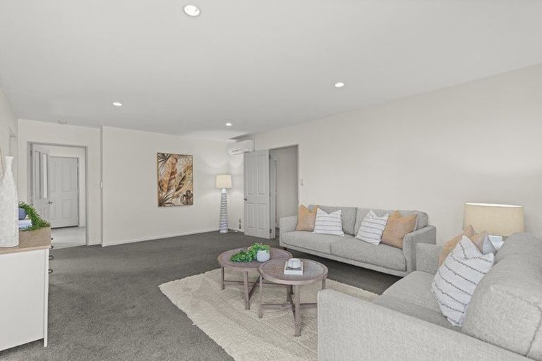 Photo of property in 6a Blarney Place, Casebrook, Christchurch, 8051