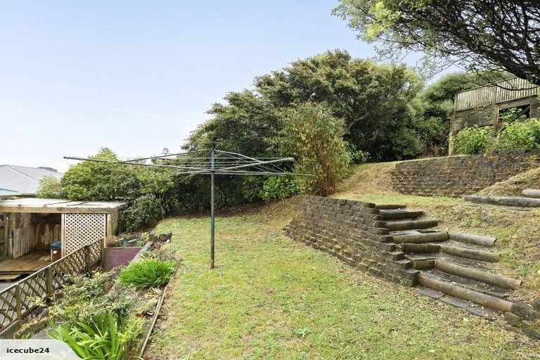 Photo of property in 125 Broderick Road, Johnsonville, Wellington, 6037