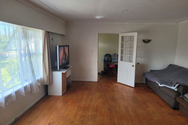 Photo of property in 15 Shirley Avenue, Papakura, 2110