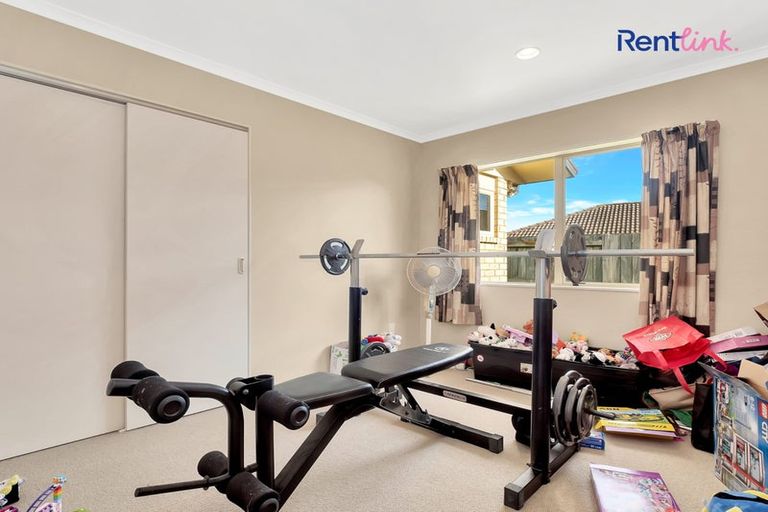 Photo of property in 15 Golden Courie Close, Papamoa Beach, Papamoa, 3118