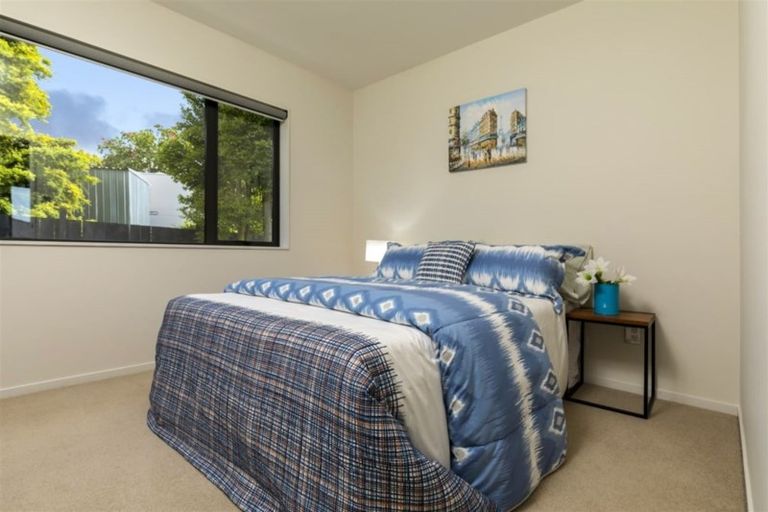 Photo of property in 203e Don Buck Road, Massey, Auckland, 0614