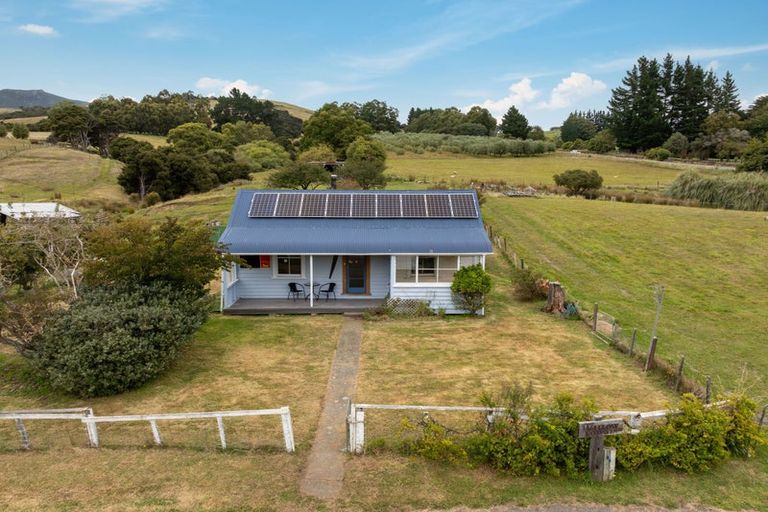 Photo of property in 8 Takamatua Valley Road, Takamatua, Akaroa, 7581