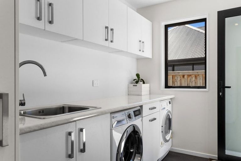 Photo of property in 5 Chatsworth Avenue, Rangiora, 7400