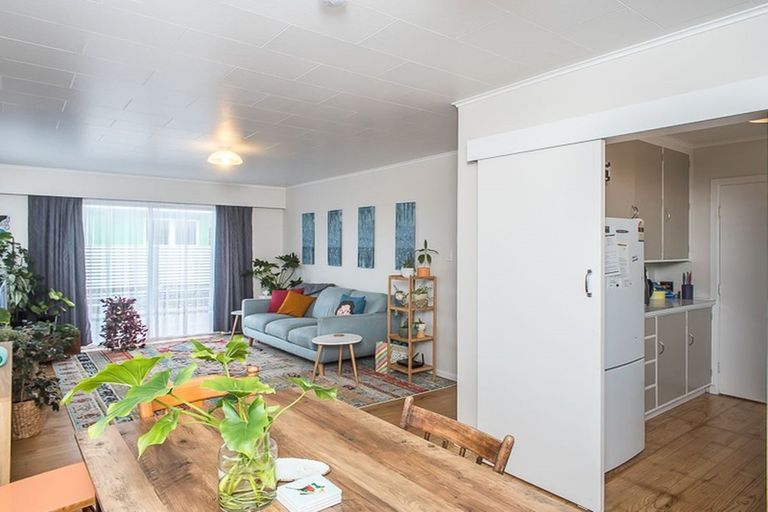 Photo of property in 54b Kapiti Road, Paraparaumu, 5032