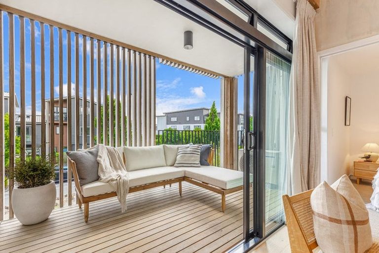 Photo of property in 7/165 Hobsonville Point Road, Hobsonville, Auckland, 0616