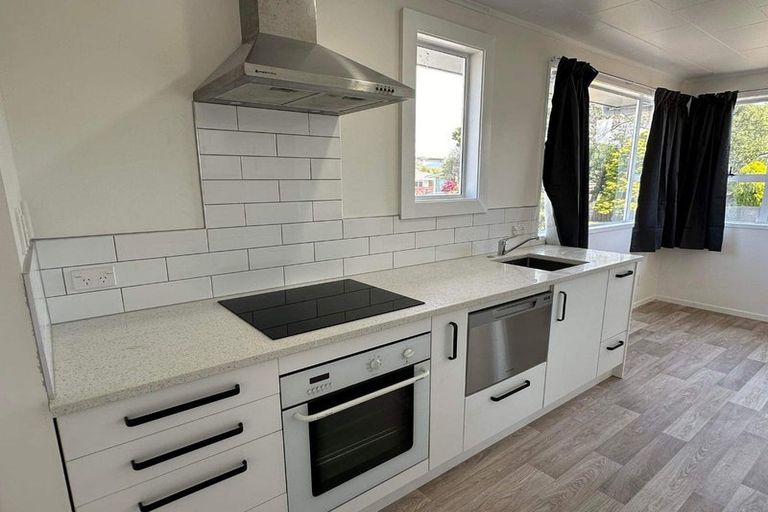 Photo of property in 69a Donovan Road, Paraparaumu Beach, Paraparaumu, 5032