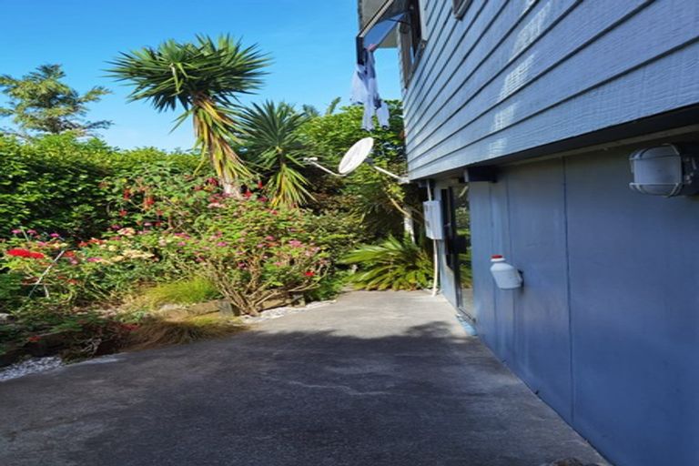 Photo of property in 21 Hinemoa Place, Snells Beach, 0920