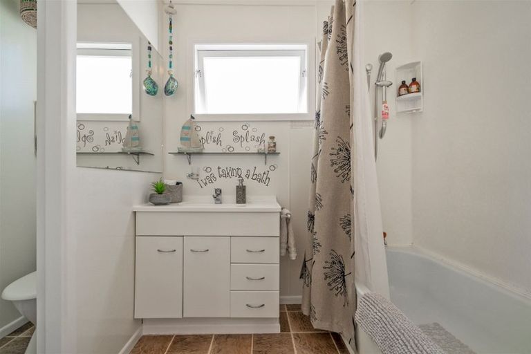 Photo of property in 13 Dundas Street, Whitianga, 3510