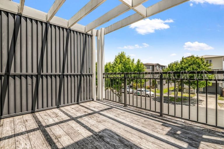 Photo of property in 1 Manawatere Way, Flat Bush, Auckland, 2019