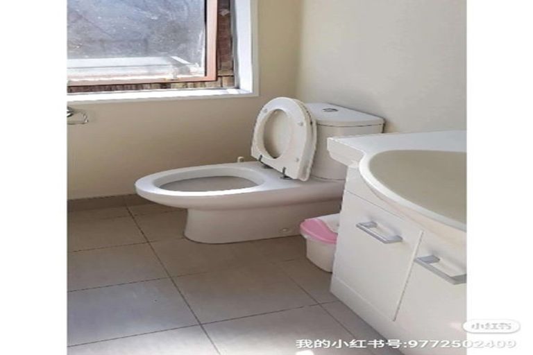 Photo of property in 43 Balgay Street, Upper Riccarton, Christchurch, 8041