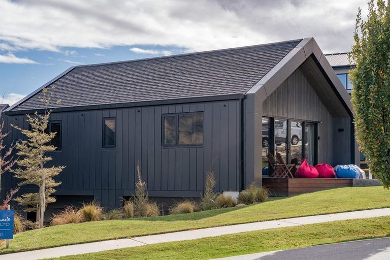 Photo of property in 5 Mills Road, Wanaka, 9305