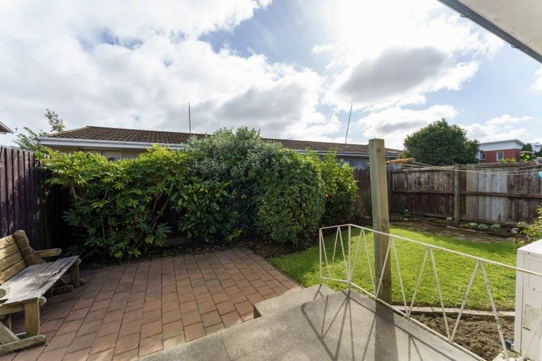 Photo of property in 2/28 Lyndon Street, Riccarton, Christchurch, 8041