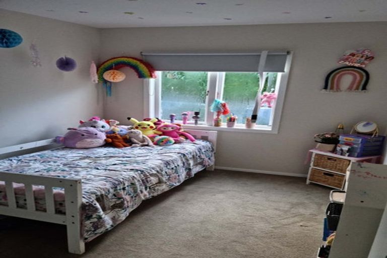 Photo of property in 20a Clayburn Road, Glen Eden, Auckland, 0602