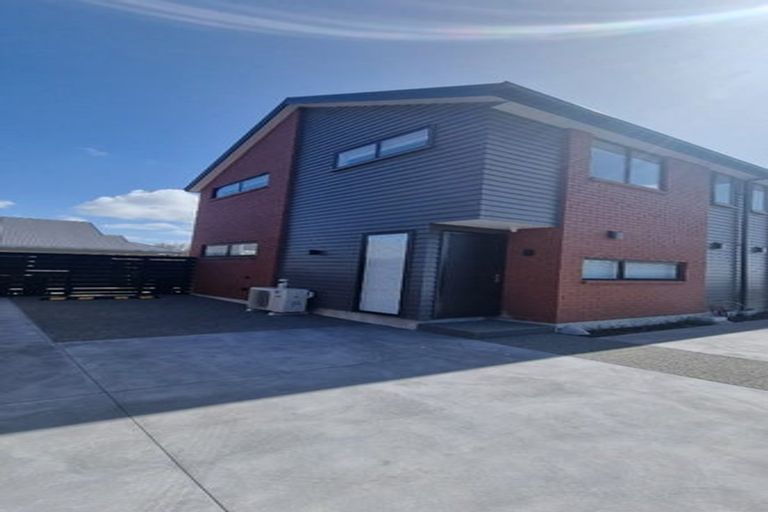 Photo of property in 11 Halliwell Avenue, Papanui, Christchurch, 8052