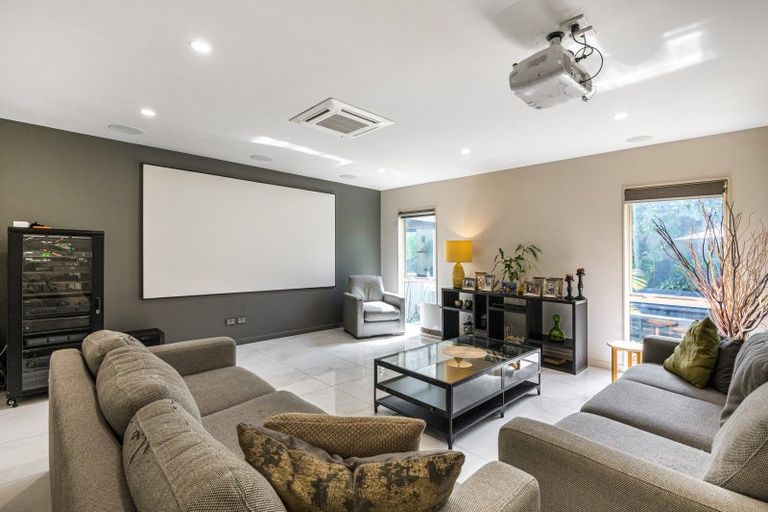 Photo of property in 29 Schopolo Place, Schnapper Rock, Auckland, 0632