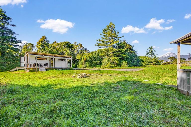 Photo of property in 1261 Frankley Road, Hurworth, New Plymouth, 4371