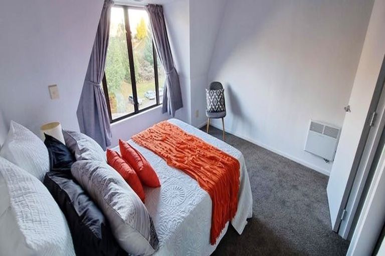 Photo of property in 2/43 Goldridge Way, Queenstown, 9300