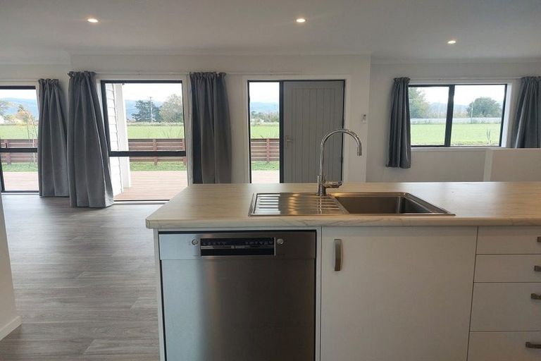 Photo of property in 2520 State Highway 2, Ahikouka, Greytown, 5794