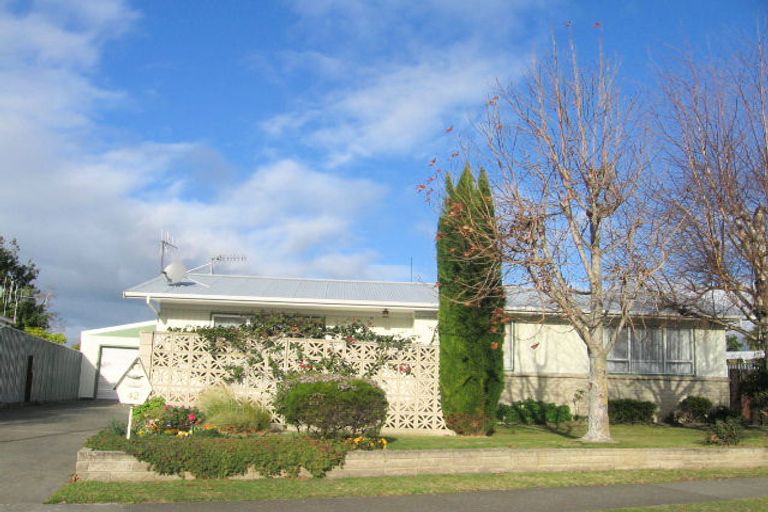 Photo of property in 42 Anderson Road, Taradale, Napier, 4112