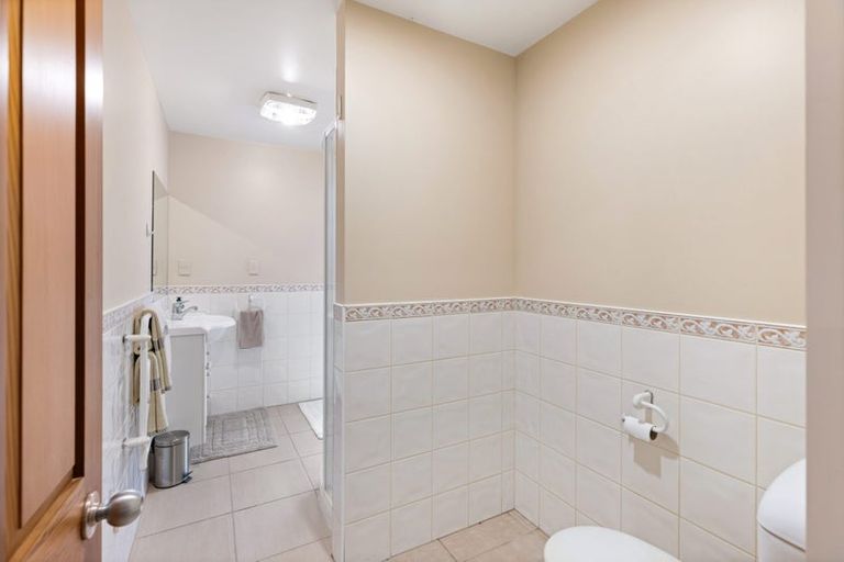 Photo of property in 76 Glenstrae Road, Redcliffs, Christchurch, 8081