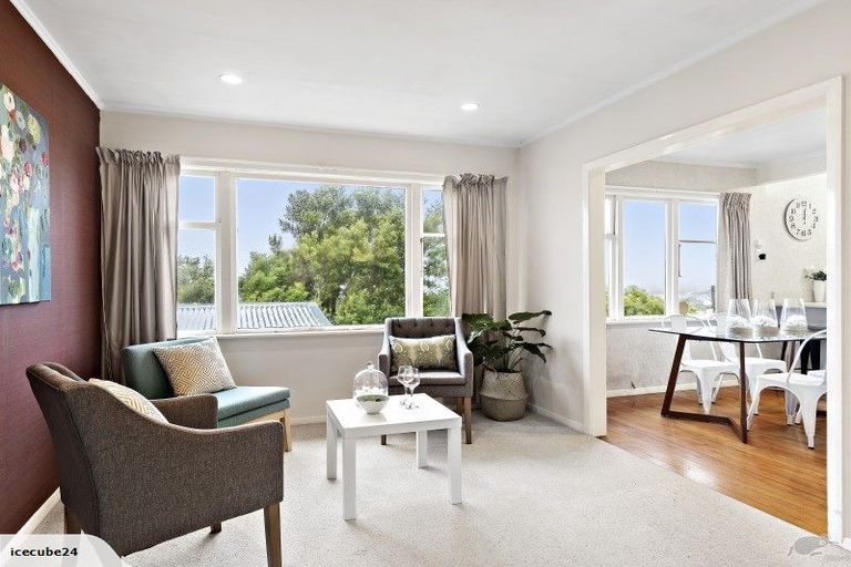 Photo of property in 125 Broderick Road, Johnsonville, Wellington, 6037