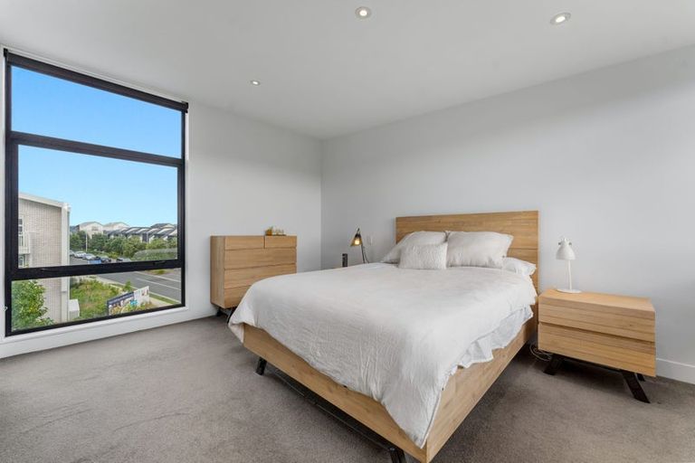 Photo of property in 206 Hobsonville Point Road, Hobsonville, Auckland, 0616