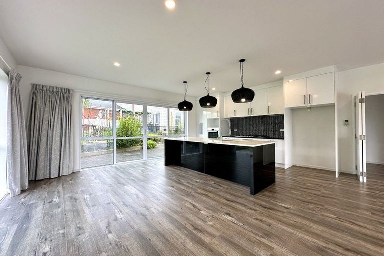 Photo of property in 9 Kaipuke Crescent, Gulf Harbour, Whangaparaoa, 0930