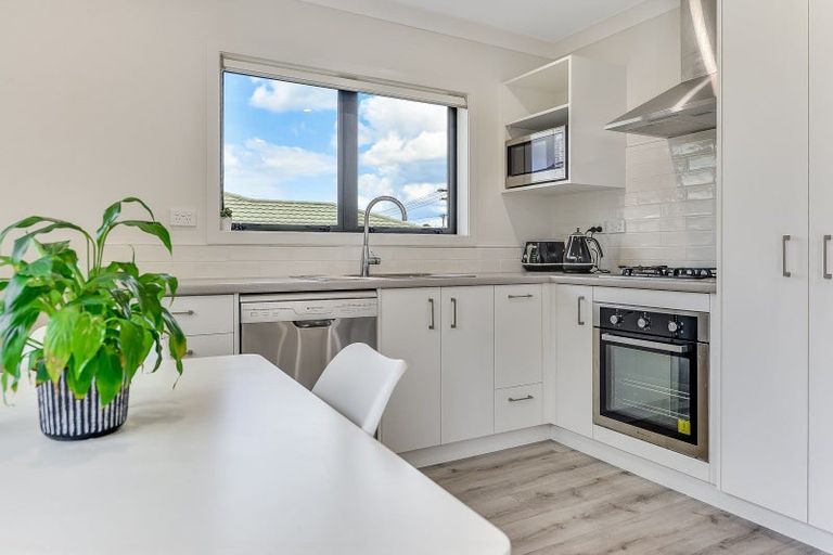 Photo of property in 33u2 Cowley Drive, Temple View, Hamilton, 3218
