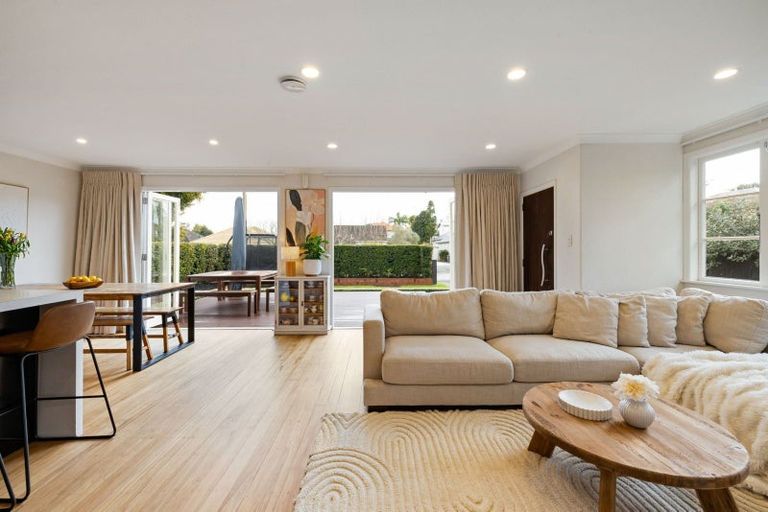 Photo of property in 2 Newall Street, Hamilton East, Hamilton, 3216