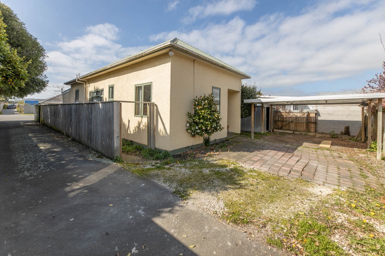 Photo of property in 44 Norwich Street, Linwood, Christchurch, 8062