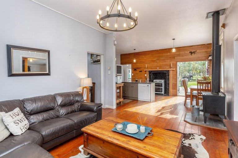 Photo of property in 693 Kahutara Road, Kahutara, Featherston, 5771