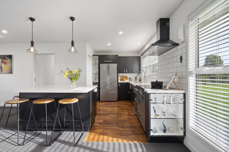 Photo of property in 172 Hendersons Line, Kelvin Grove, Palmerston North, 4470