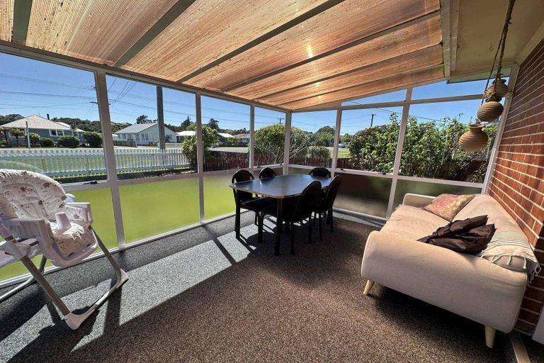 Photo of property in 205 Park Street, Hokitika, 7810