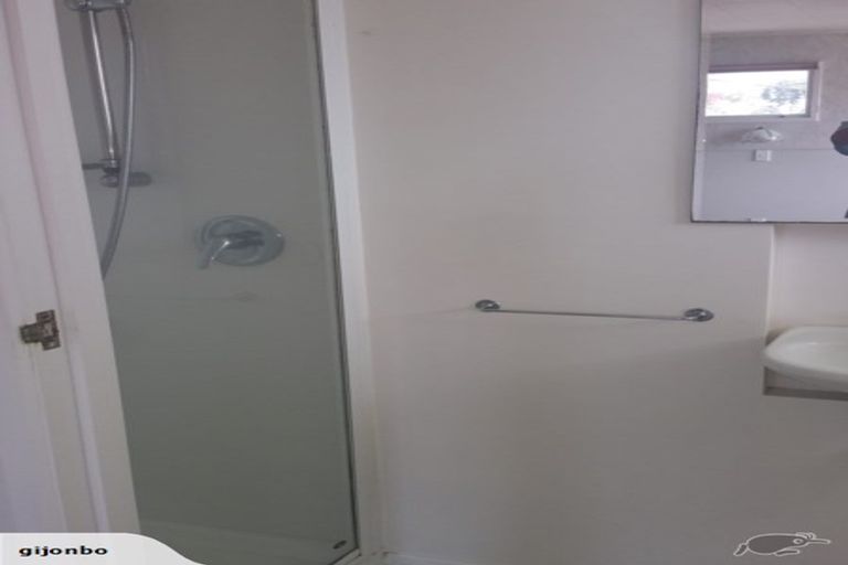 Photo of property in 488 Don Buck Road, Massey, Auckland, 0614