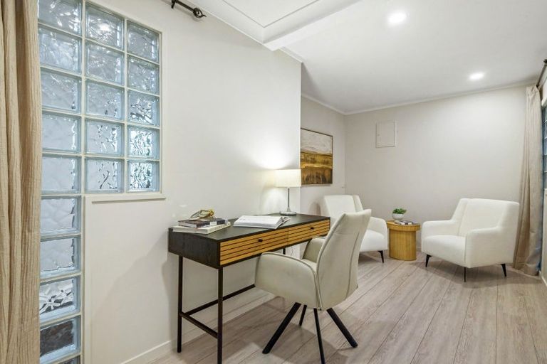 Photo of property in 3/41 Okura River Road, Okura, Auckland, 0792