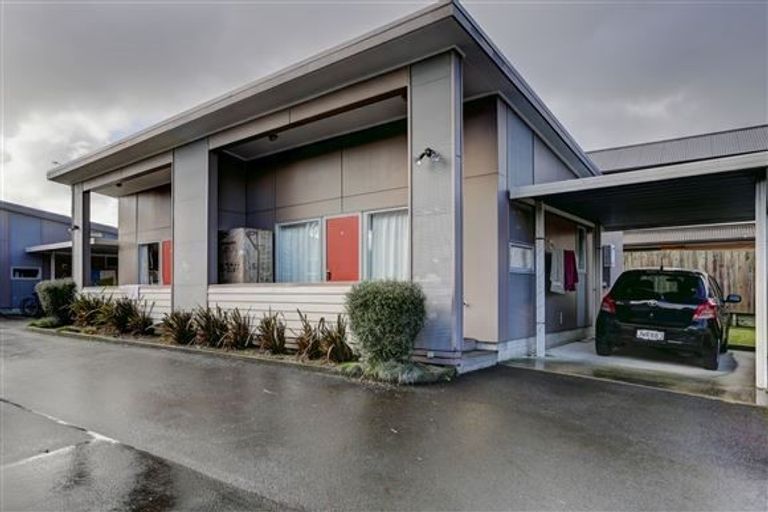 Photo of property in 20u4 Lorne Street, Melville, Hamilton, 3206