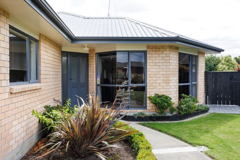 Photo of property in 49 Peter Hall Drive, Kelvin Grove, Palmerston North, 4414